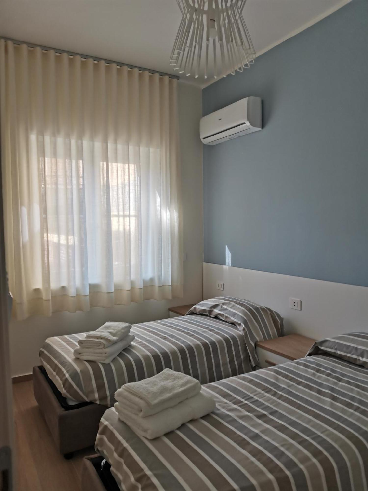 Palazzo Buscema - Appartamenti & Residence Crotone Esterno foto